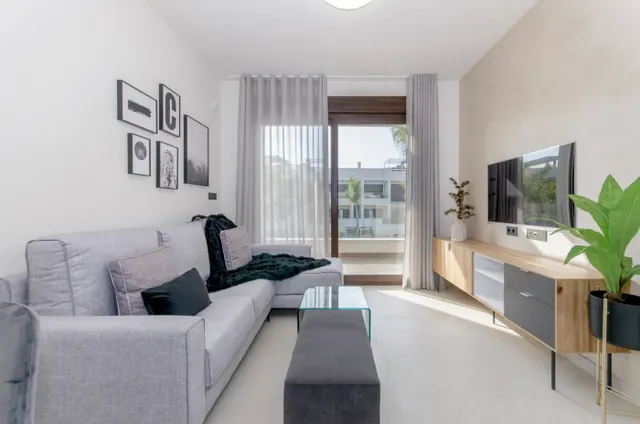 RESIDENCIAL DE OBRA NUEVA DE BUNGALOWS EN LOS BALCONES, TORREVIEJA — 3