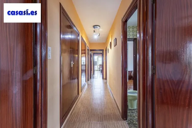 Gran casa con parcela y piscina en Cájar — 23