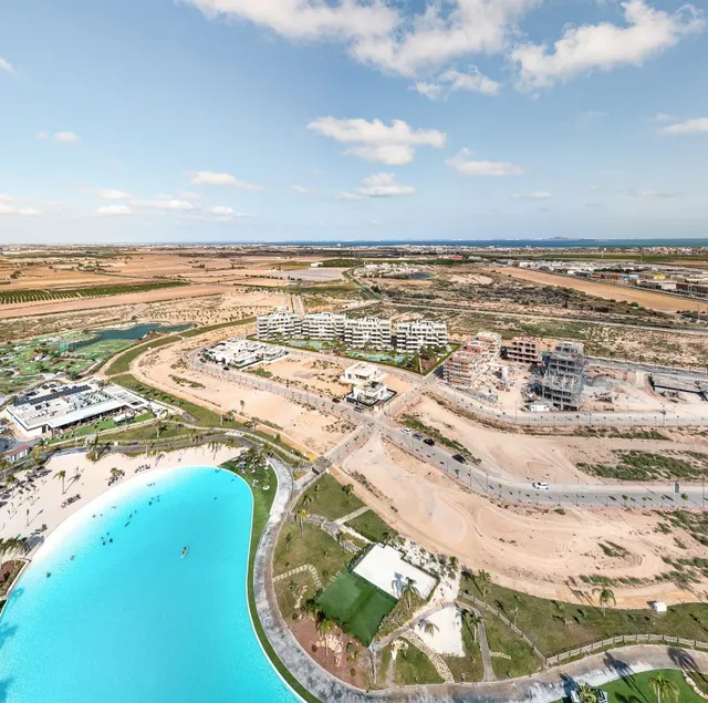 Apartamento de lujo con 2 dormitorios en venta en el Santa Rosalia Lake and Life Resort(Murcia) — 28
