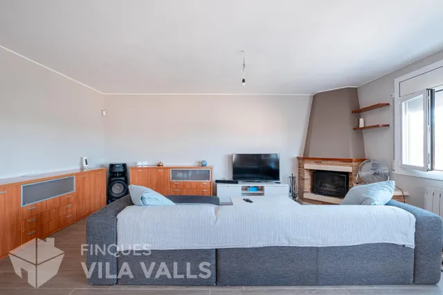 Casa a quatre vents amb gran terrassa i garatge per a 2 cotxes — 12