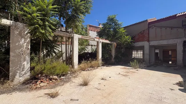 NAVE INDUSTRIAL CON MUCHAS POSIBILIDADES — 15