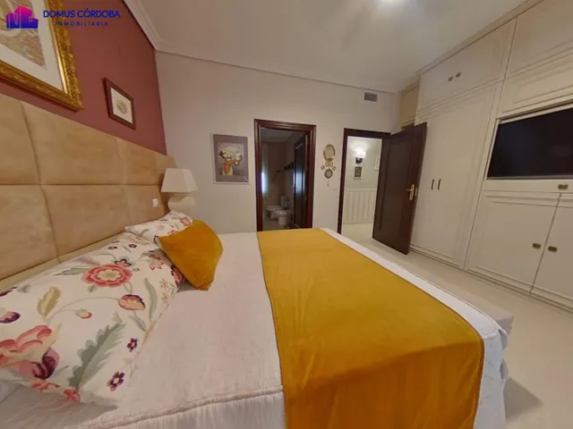 ESTUPENDO Y AMPLIO CHALET EN ALDEA QUINTANA — 40