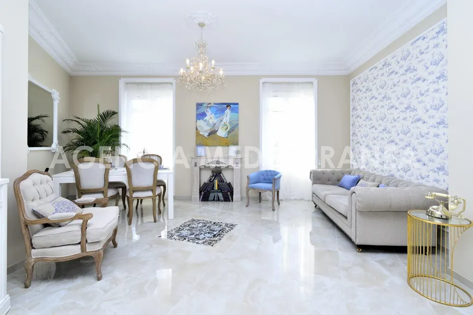 Piso en venta en Valencia, con terraza