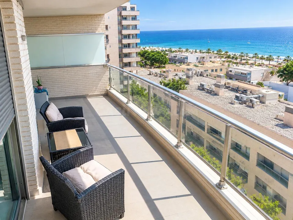 Exclusiva vivienda en la Urbanización San Antonio, con vistas al mar y a la isla de Tabarca
