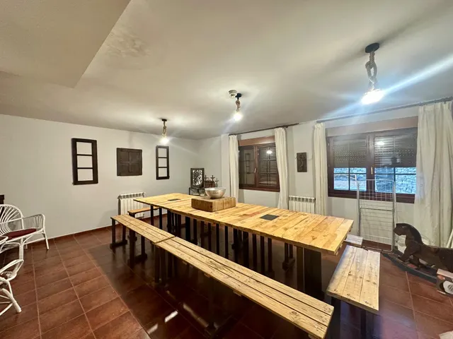 HOTEL RURAL - OENCIA — 28