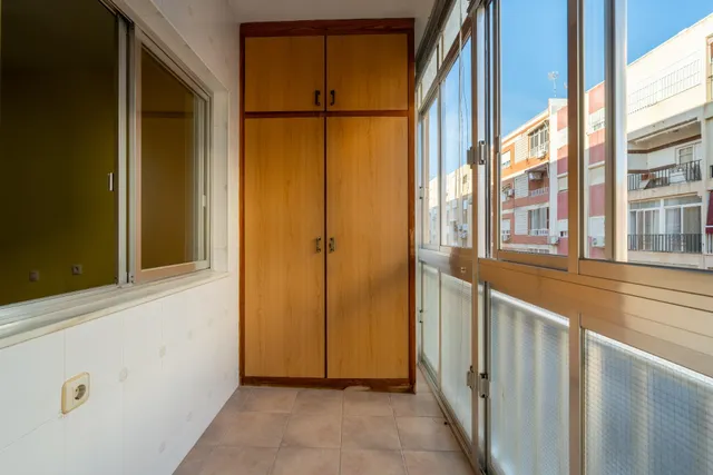 ¡Oportunidad a pasos del Paseo Marítimo de Almería! Piso de 3 habitaciones en El Zapillo — 19