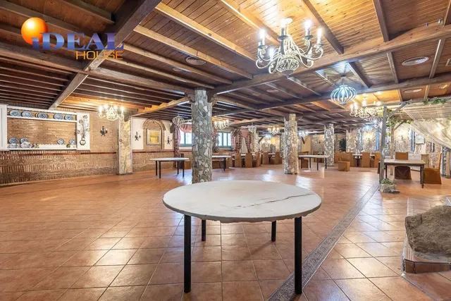 EN VENTA HOTEL Y RESTAURANTE LOS PINILLOS — 14
