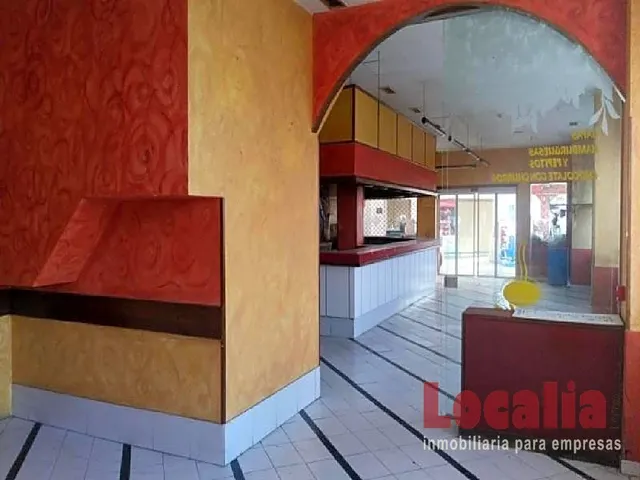 Local comercial: Bar / Restaurante en Torrelavega. - foto 3