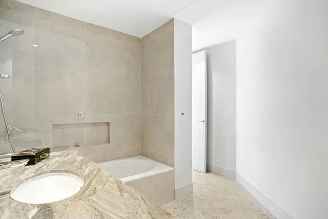 Chalet 5 habitaciones 410m² en venta - Marbella — 33