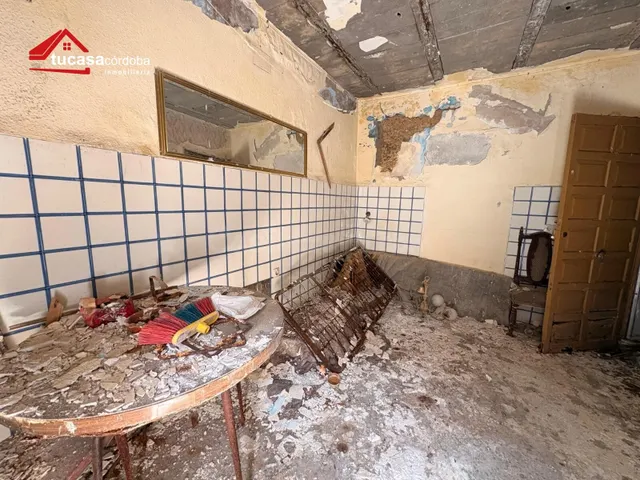 CASA DE 71 m2 PARA REFORMA INTEGRAL EN EL BARRIO DEL NARANJO - foto 2