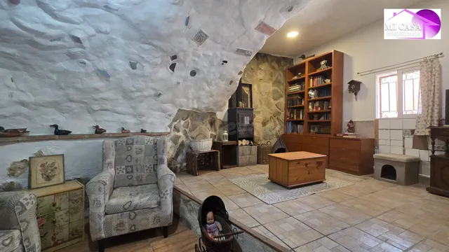 CASA CUEVA CON IMPRESIONANTES VISTAS - foto 4