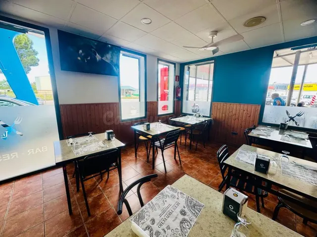 Traspaso de restaurante-cafeteria en pleno rendimiento — 9