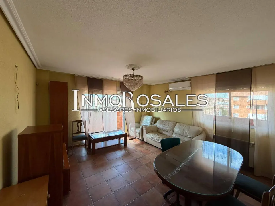 PISO EN VENTA EN AVENIDA DE ROSALES