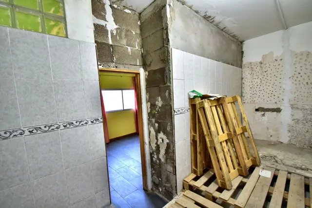 Piso Semireformado con Posibilidades — 15