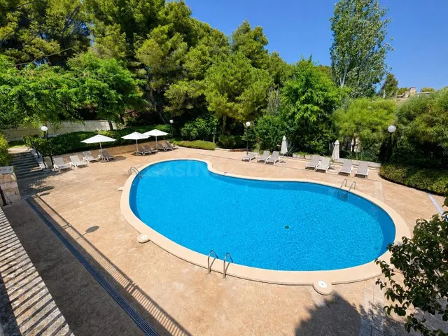 Planta baja con dos terrazas, piscinas, parking y trastero e - foto 4