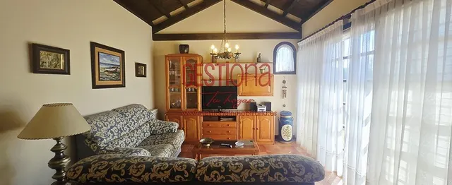CASA INDEPENDIENTE DE PLANTA BAJA CON PISCINA. GALIZANO — 8