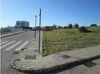 TERRENO EN VENTA EN FREGENAL DE LA SIERRA — 5