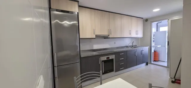 SE VENDE PISO SEMI-NUEVO DE 4 DORM ZONA ALTABIX-UNIVERSIDAD — 6