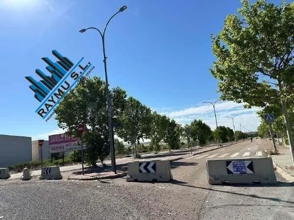 Parcela industrial de 12.676 m2 – Valdearenal Sur, Arroyomol - foto 3