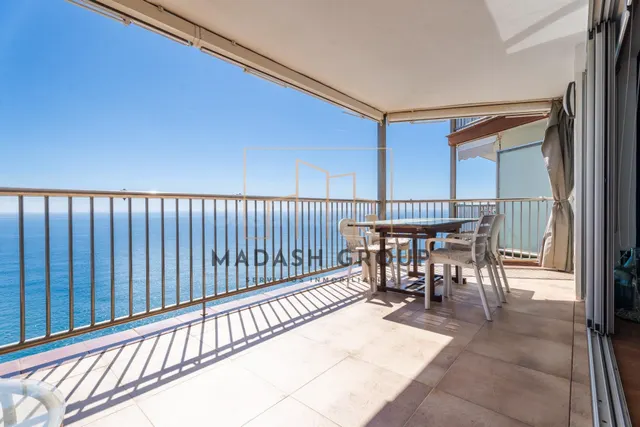 Piso en Cap Salou en primera línea de mar con acceso privado - foto 4
