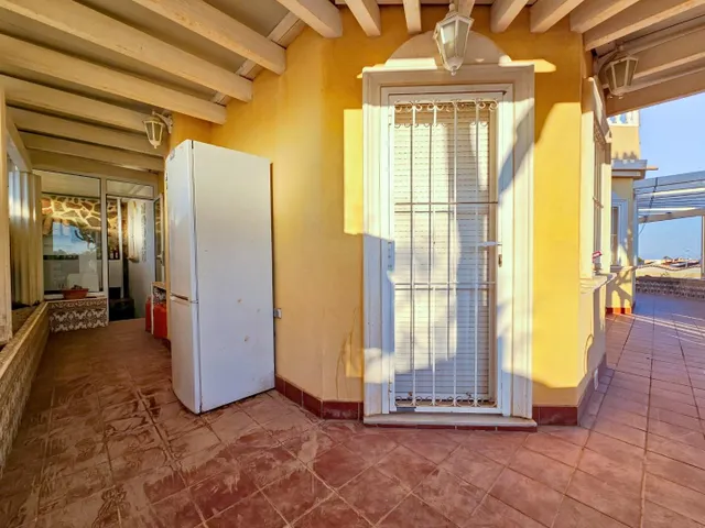 ¡Descubre la Exclusividad y el Lujo Mediterráneo en Esta Impresionante Villa en Esquina - Torrevieja — 34