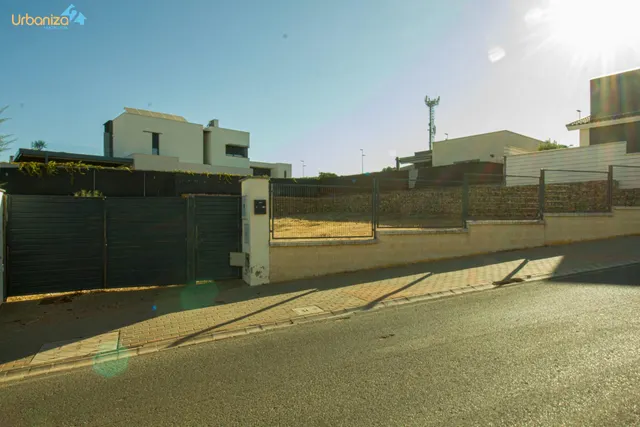 PARCELA CON PROYECTO PARA CONSTRUIR LAS VAGUADAS BADAJOZ — 5