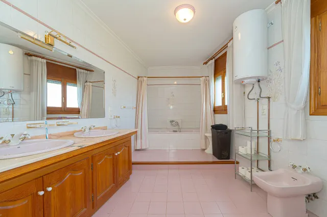 Villa mediterránea con vistas al valle a la venta en el centro de Alcalalí — 49