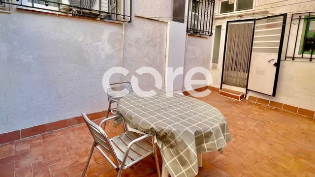 Amplio piso con Patio — 16