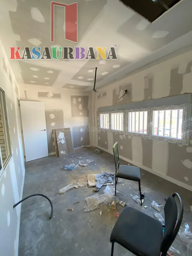 KASAURBANA ofrece en ALQUILER NAVE EN VALDEMORO - foto 4
