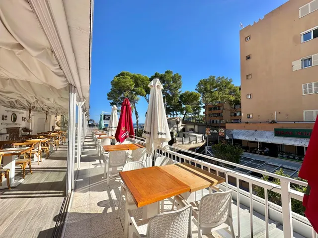 Traspaso de Restaurante en Actividad con Vista al Mar y Estu - foto 4