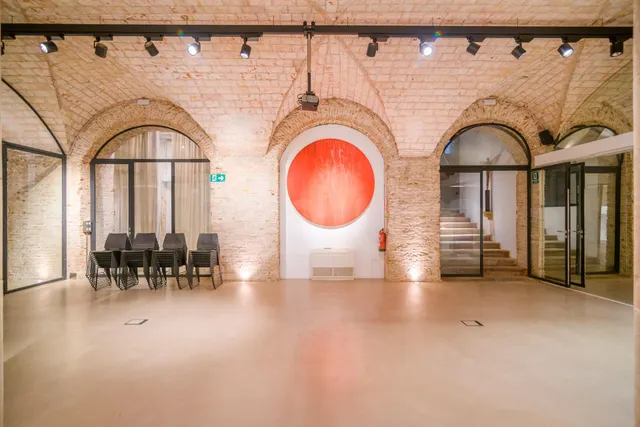 EXCLUSIVA OFICINA DE DISEÑO DE 226 M2 EN EL CORAZÓN DEL BARRIO GÒTIC — 9