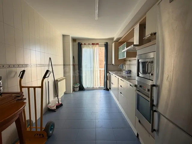 Piso en venta en la Avda de los Escritores de Ponferrada - foto 2