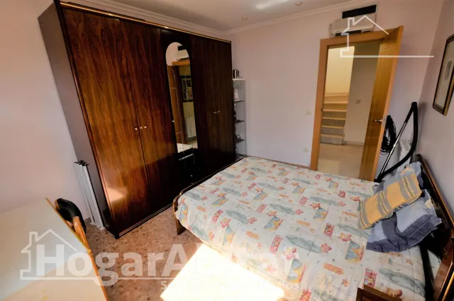 Casa seminueva con garaje, terraza y ascensor — 31