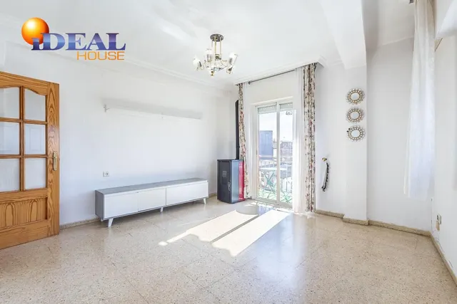 Magnífico piso ideal para invertir o para vivir sin vecinos y con vistas despejadas. — 4