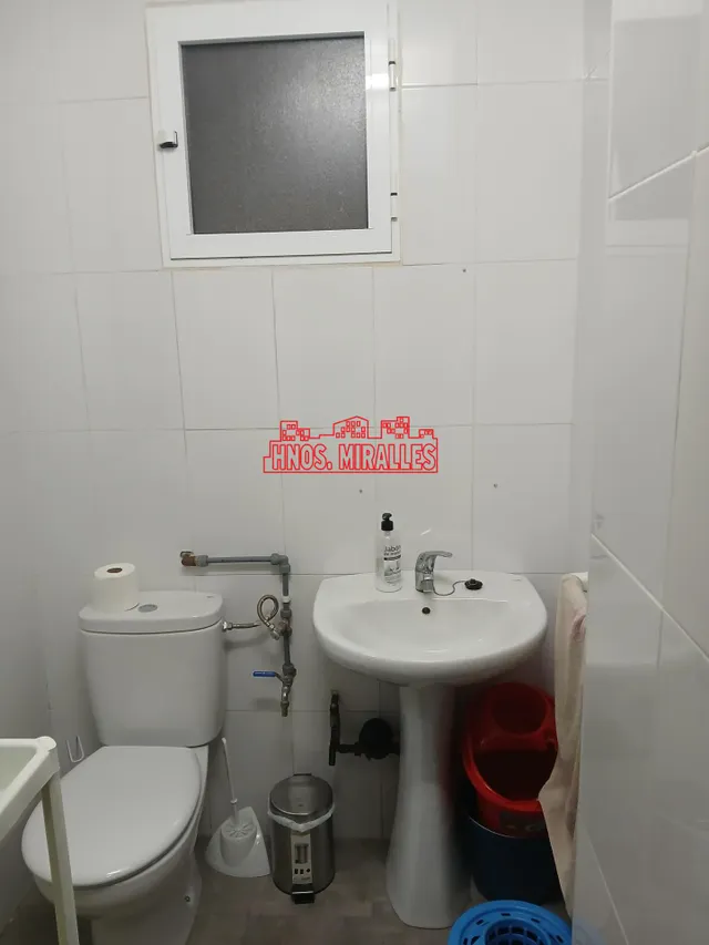INTERESANTE LOCAL EN ASPE IDEAL PARA NEGOCIO O ESTUDIO — 4