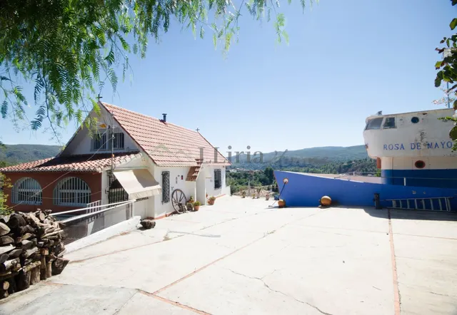 Ref. 04398 - VENTA EXCLUSIVA - Chalet en zona urbanizada de  - foto 3
