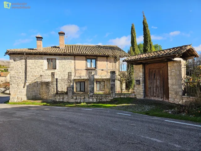 GRAN OPORTUNIDAD! AMPLIA CASA EN MANSILLA DE BURGOS - foto 2