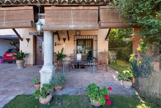 GRAN CASA CON PISCINA EN COLINAS BERMEJAS, MONACHIL — 47