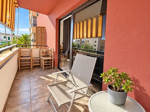 Amplio piso de 3 habitaciones con balcón y vistas despejadas - foto 4