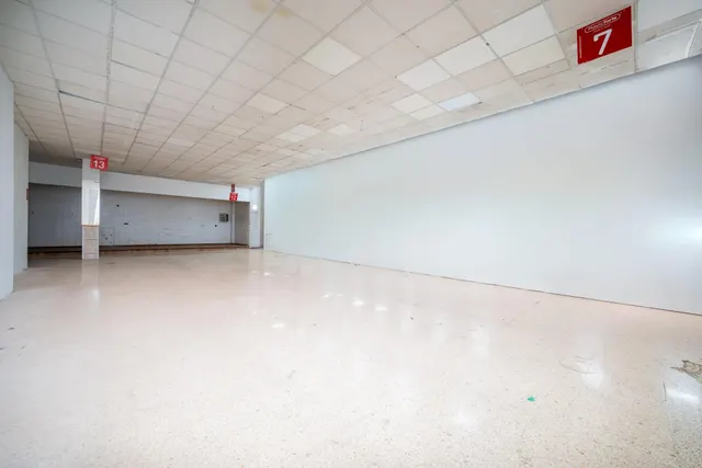 Local comercial en venta — 14