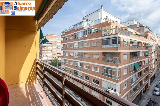 Piso amplio y luminoso en Ronda–Arabial — 4