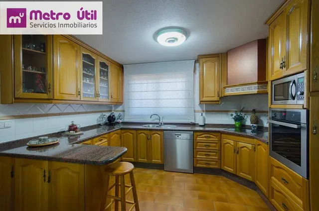 CHALET DE LUJO EN PRIMERA LÍNEA - ZONA PERLETA — 4