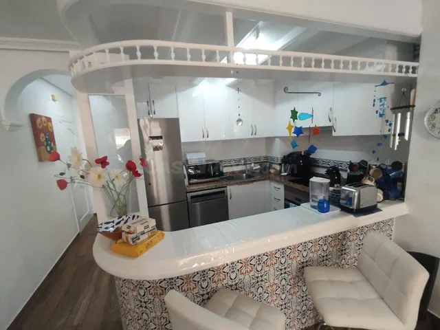 Apartamento reformado en segunda linea de playa  con vistas al mar en Guardamar del Segura — 6