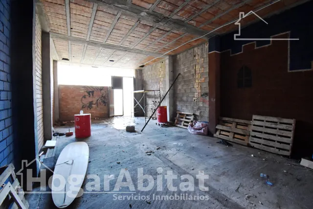 Gran patio privado y proyecto para diseñar tu casa unifamiliar en el centro urbano — 24