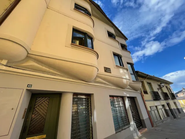 VENTA PISO CON TERRAZA EN PONFERRADA — 30