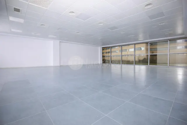 Oficina en venta en rentabilidad 5% (St cugat- inquilino pre - foto 3