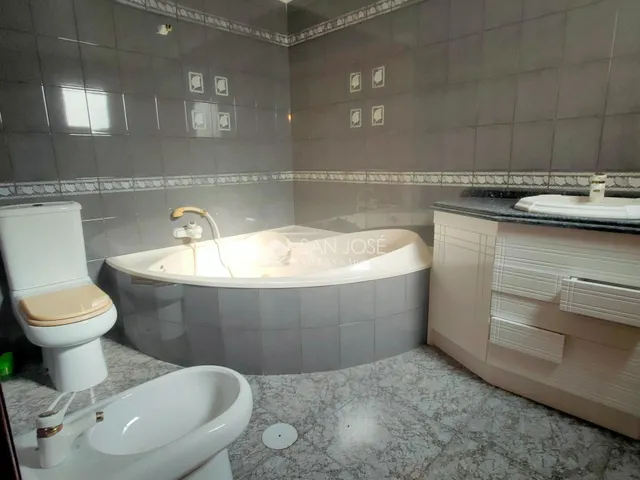 SE VENDE PISO AMPLIO EN BUEN ESTADO EN ZONA CENTRO DE ASPE — 10
