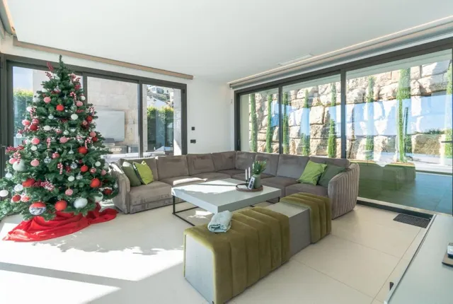 Chalet 4 habitaciones 640m² en venta - Costa del Sol — 13