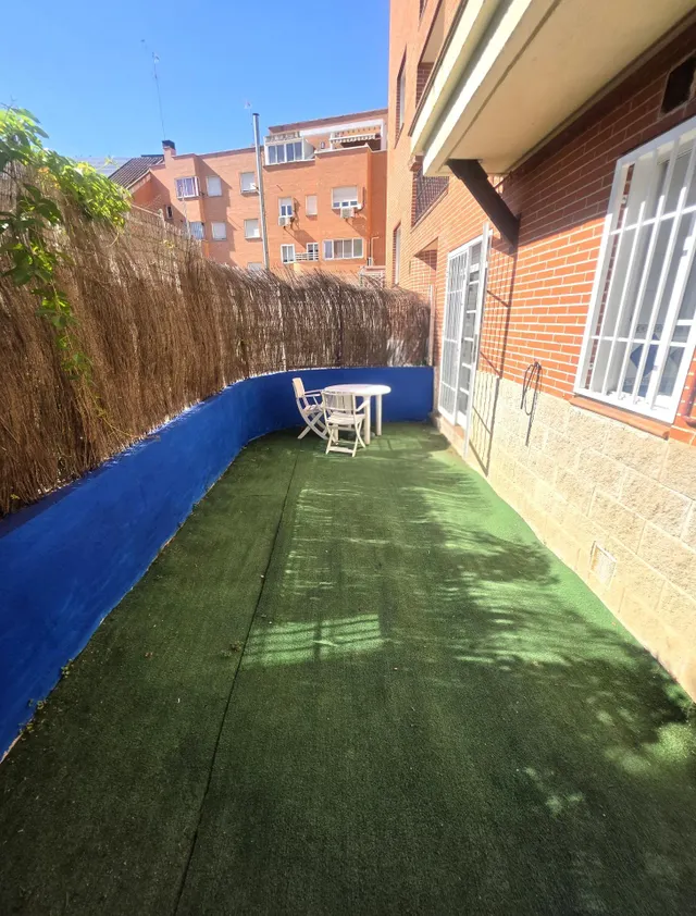 Bajo con terraza — 29