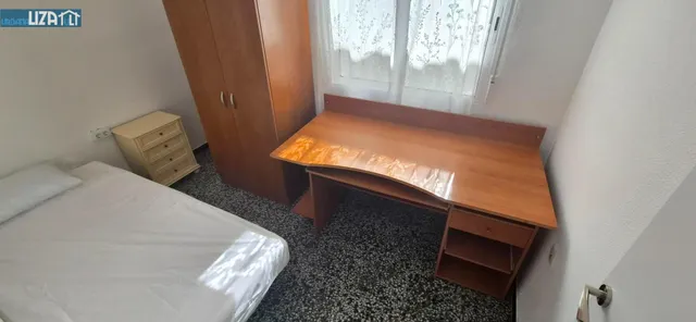 Amplio Piso en Excelente Ubicación — 16